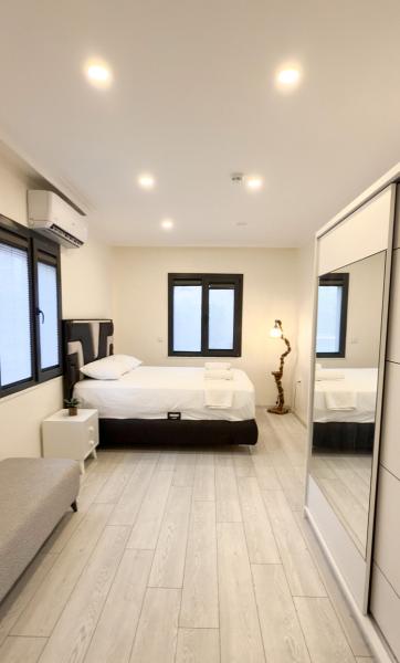 1+1 Suite